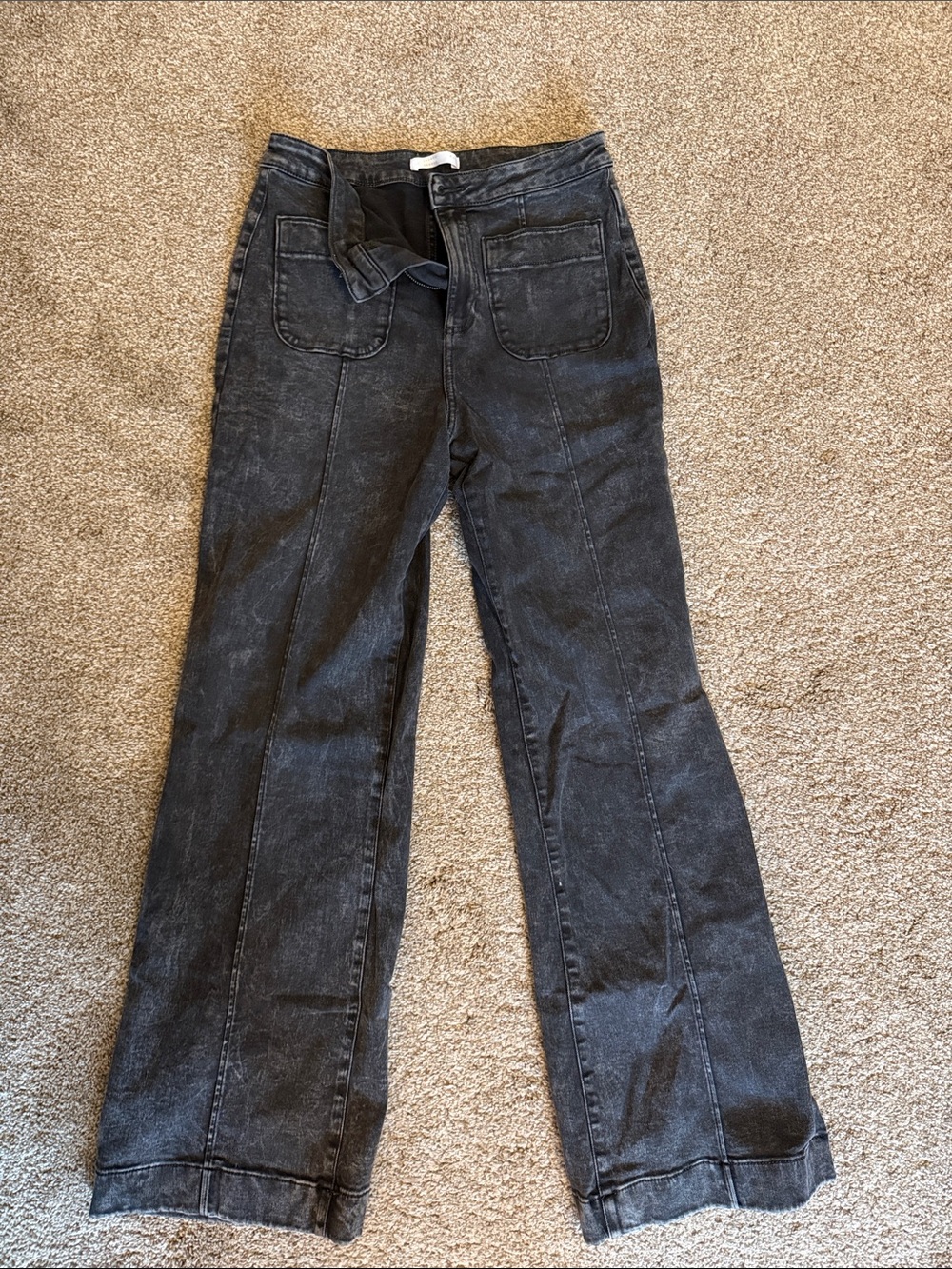 Women’s Wide-Leg Jeans in Washed Black